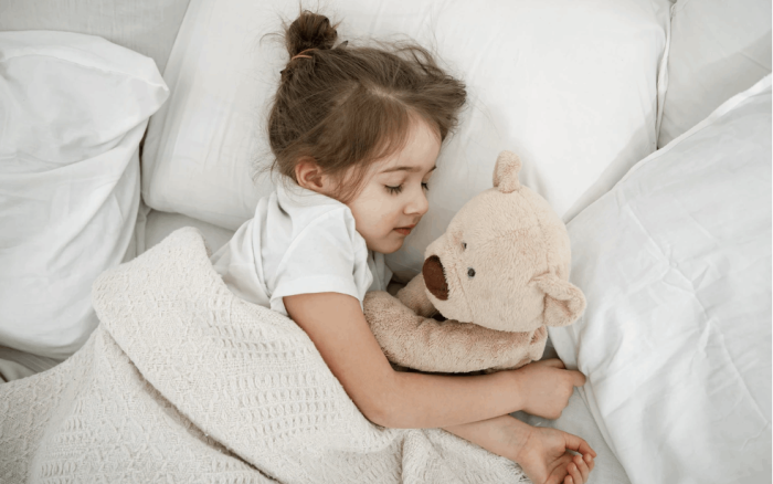 خواب شبانه و رابطه آن با شادمانی کودک