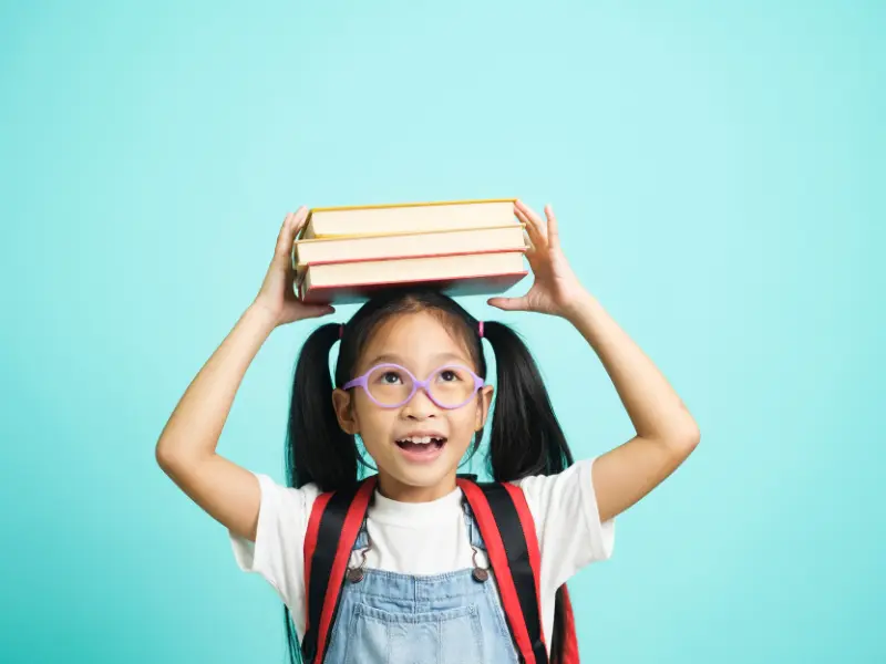 کتابخوانی با کودک از نوزادی تا نوجوانی